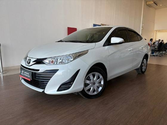 TOYOTA YARIS 1.5 16V FLEX SEDAN XL MANUAL TOYOTA YARIS 1.5 16V FLEX SEDAN XL MANUAL